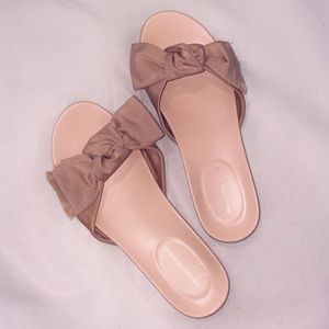 Banana Republic Bow Slides